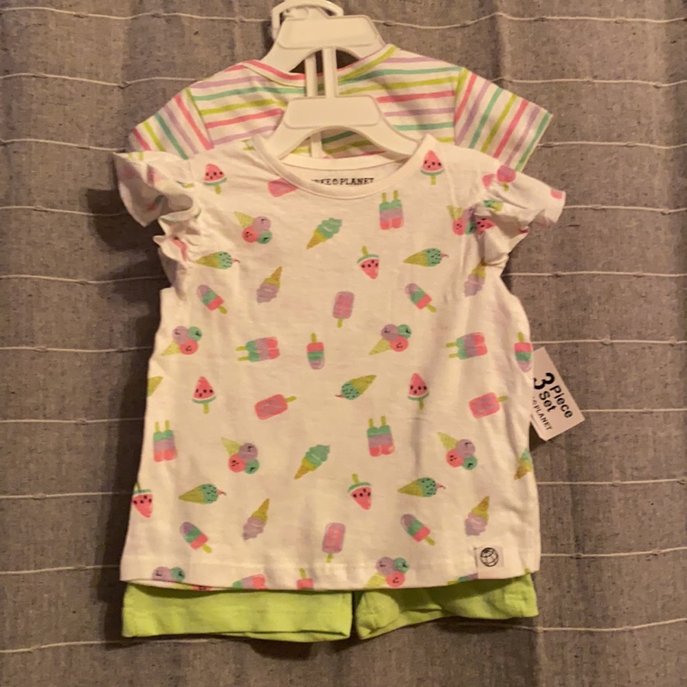 NWT Free Planet 3 pc.set, 2-tees, 1-shorts